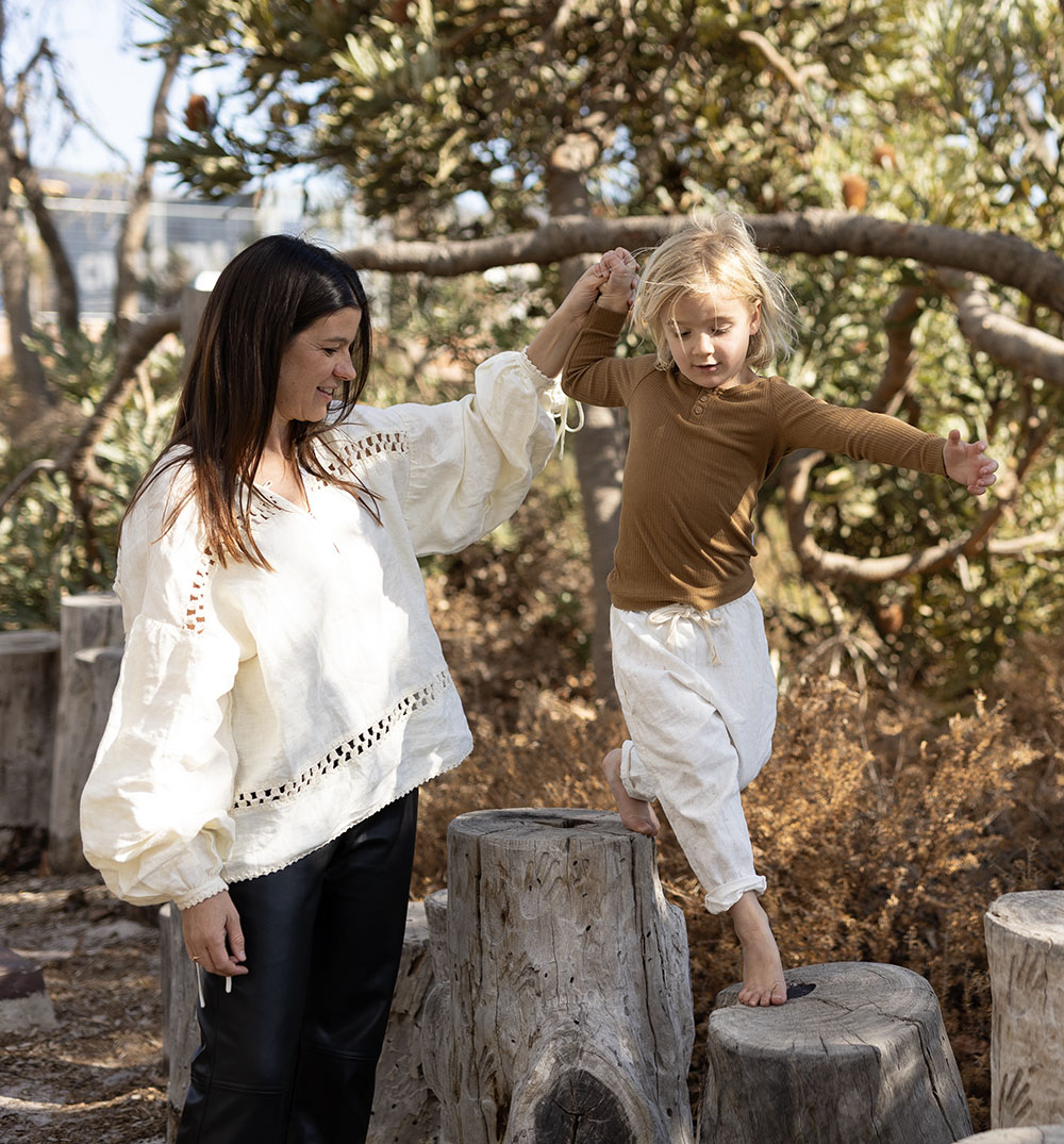 A mother and her daughter enjoying the green space in Constellar, a nature lovers land development