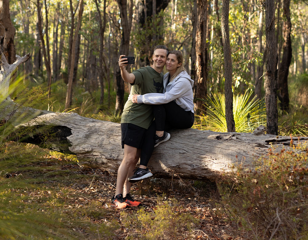 Two nature lovers who are part of the Constellar community, going for a walk in the Cardup Nature Reserve